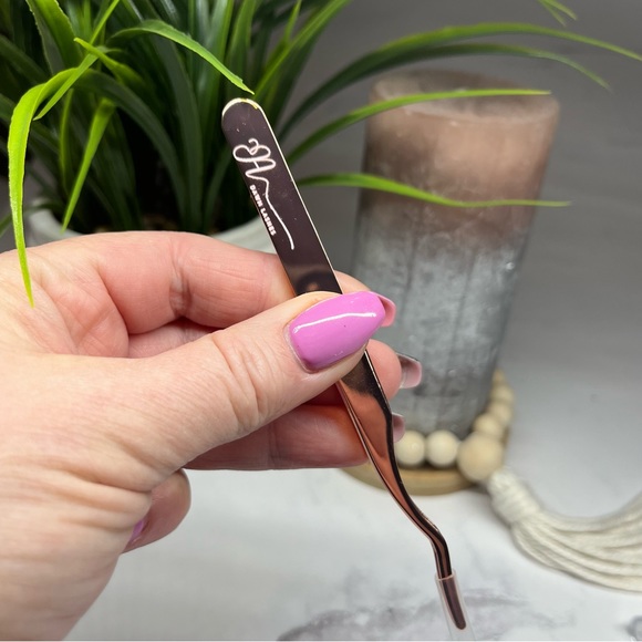 DIY Cluster Lash Kit A Dawn Lashes - Picture 6 of 7